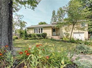 67 Carroll Rd, Hamden, CT 06517