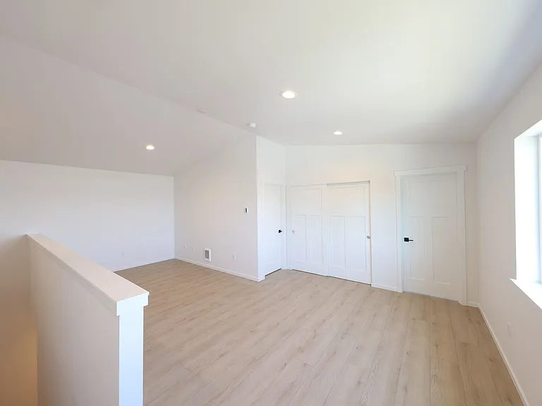2707 Q Ave — Photo 7