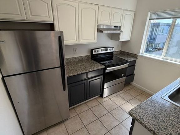 3rd image of 407 Fairmount Ave APT 315