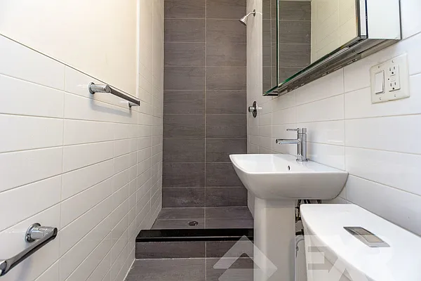 Rented by EXR | media 16