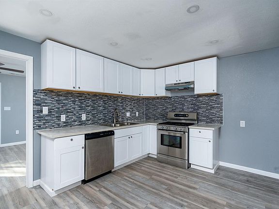4th image of 838 Price Ct