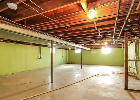 5th image of 3813 James Ave