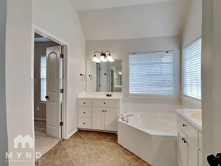 20370 E 49th St S — Photo 17