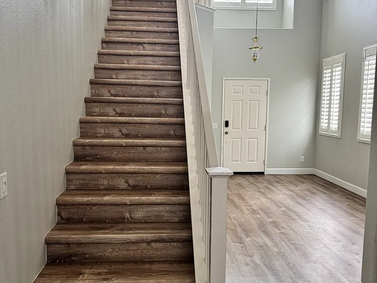 30050 Laurel Creek Dr — Photo 3