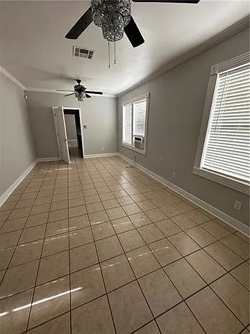 4 bed, 2.0 bath, 1800 sqft, $1,900 — Photo 4