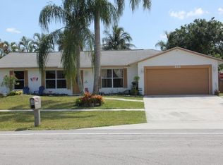 408 La Mancha Ave, Royal Palm Beach, FL 33411