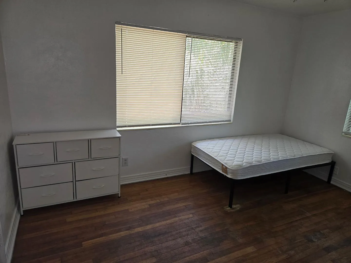1114 W Grace St — Photo 3