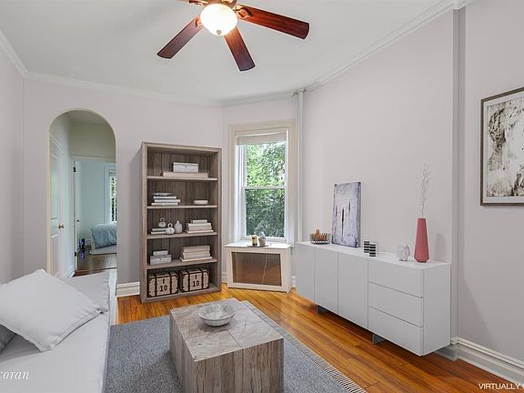 5th image of 107 W 106th St APT 1B