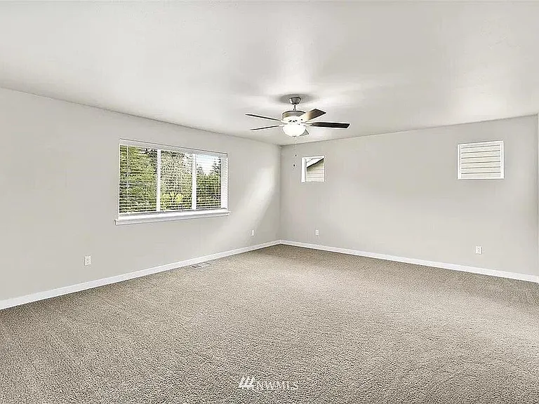 16307 8th Ave E — Photo 13