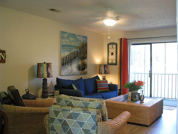 2nd image of 4101 Pinehurst Circle #AA 7