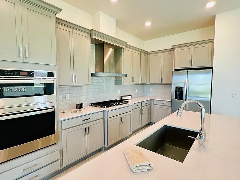 1097 Haywagon Trl — Photo 9