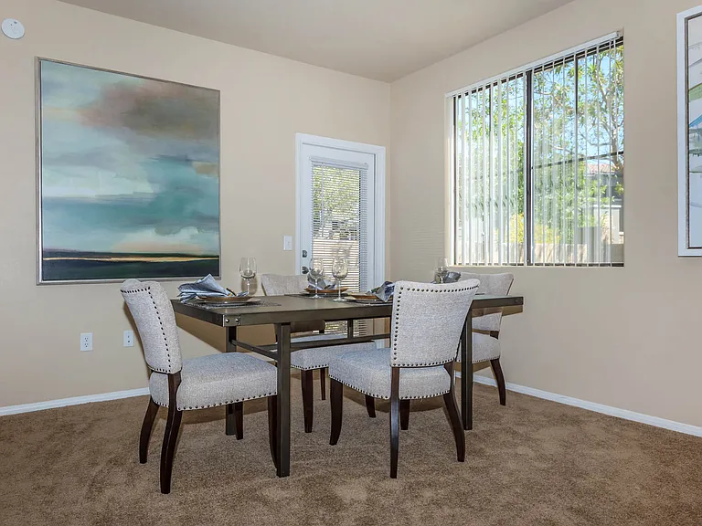 2b2 1182 SQFT 2 Bed 2 Bath