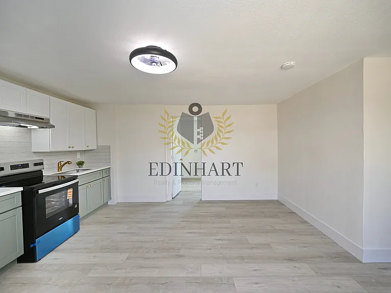 1584 N Carruth Ave #B — Photo 10