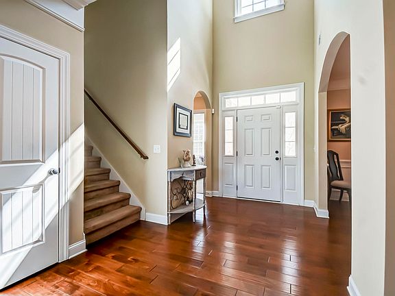 5th image of 244 Longtown Rd W