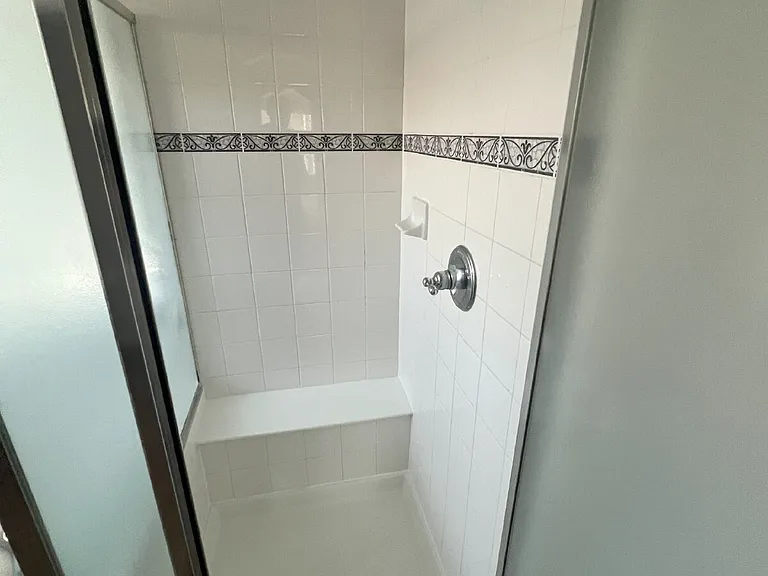5420 Heatherton Ln — Photo 23
