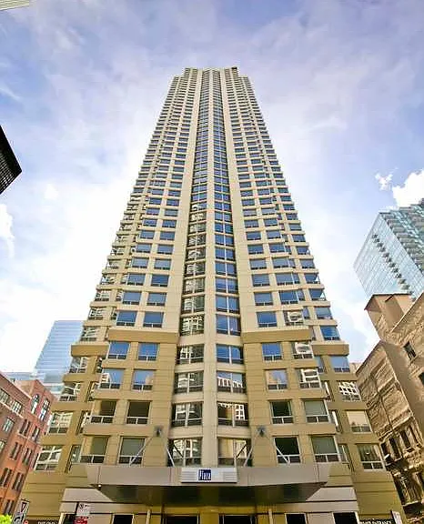 440 N Wabash Ave — Photo 1