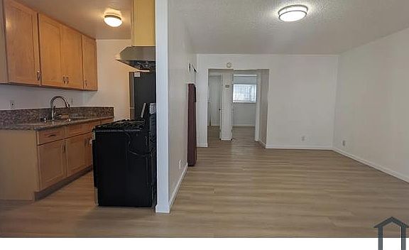 3rd image of 1843 8th Ave #1