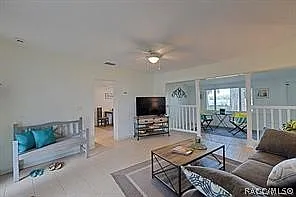 426 Ella Ave — Photo 5