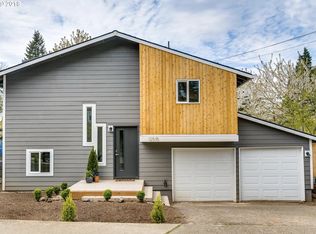 12515 SW Pathfinder Ct, Tigard, OR 97223