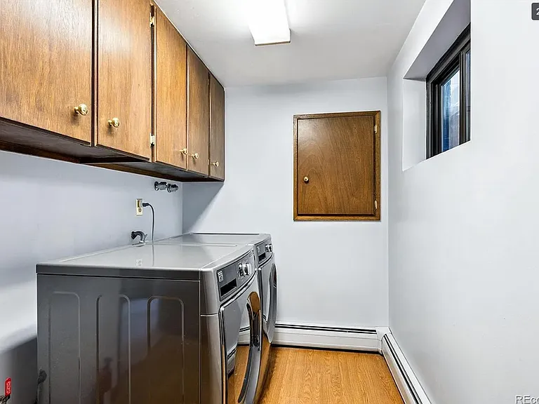 2294 S Dallas Ct — Photo 4
