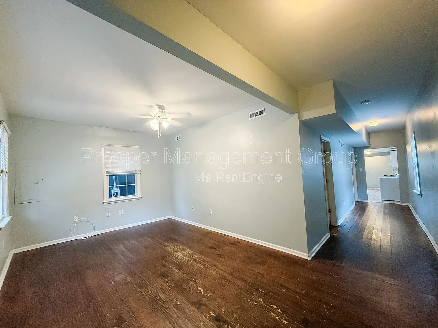 3 bed, 1.0 bath, 1258 sqft, $2,300 — Photo 3