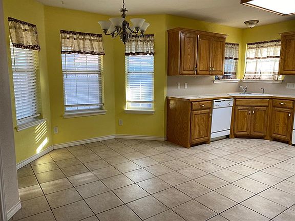 4th image of 1217 Tulane Dr