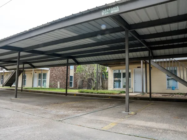 Oak Lane Apartments