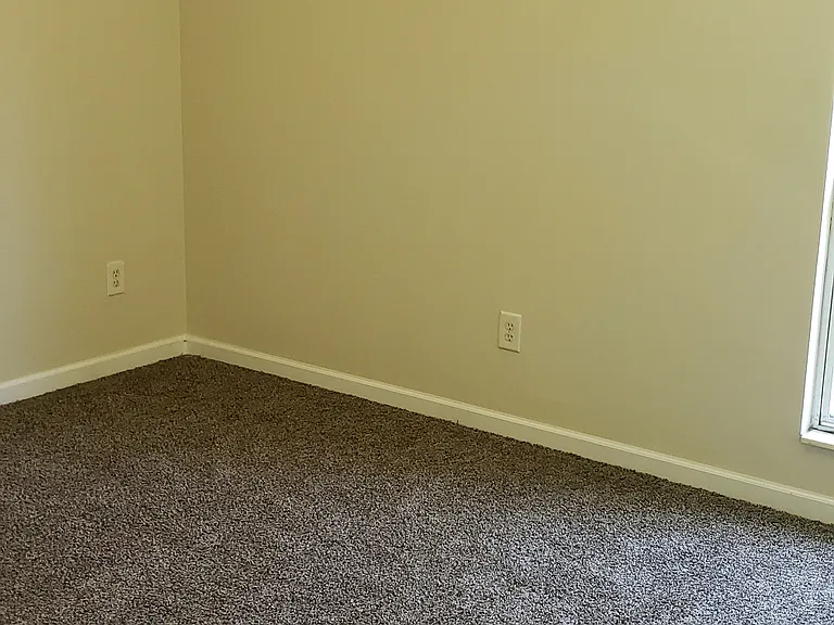 2473 Rodney Dr SE — Photo 4