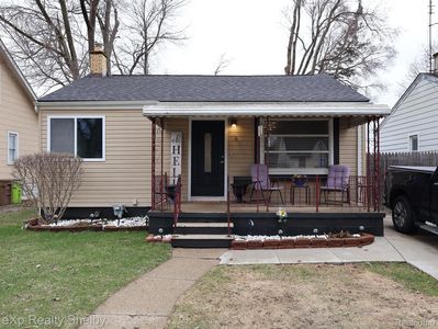 81 E Fairmount Ave, Pontiac, MI, 48340