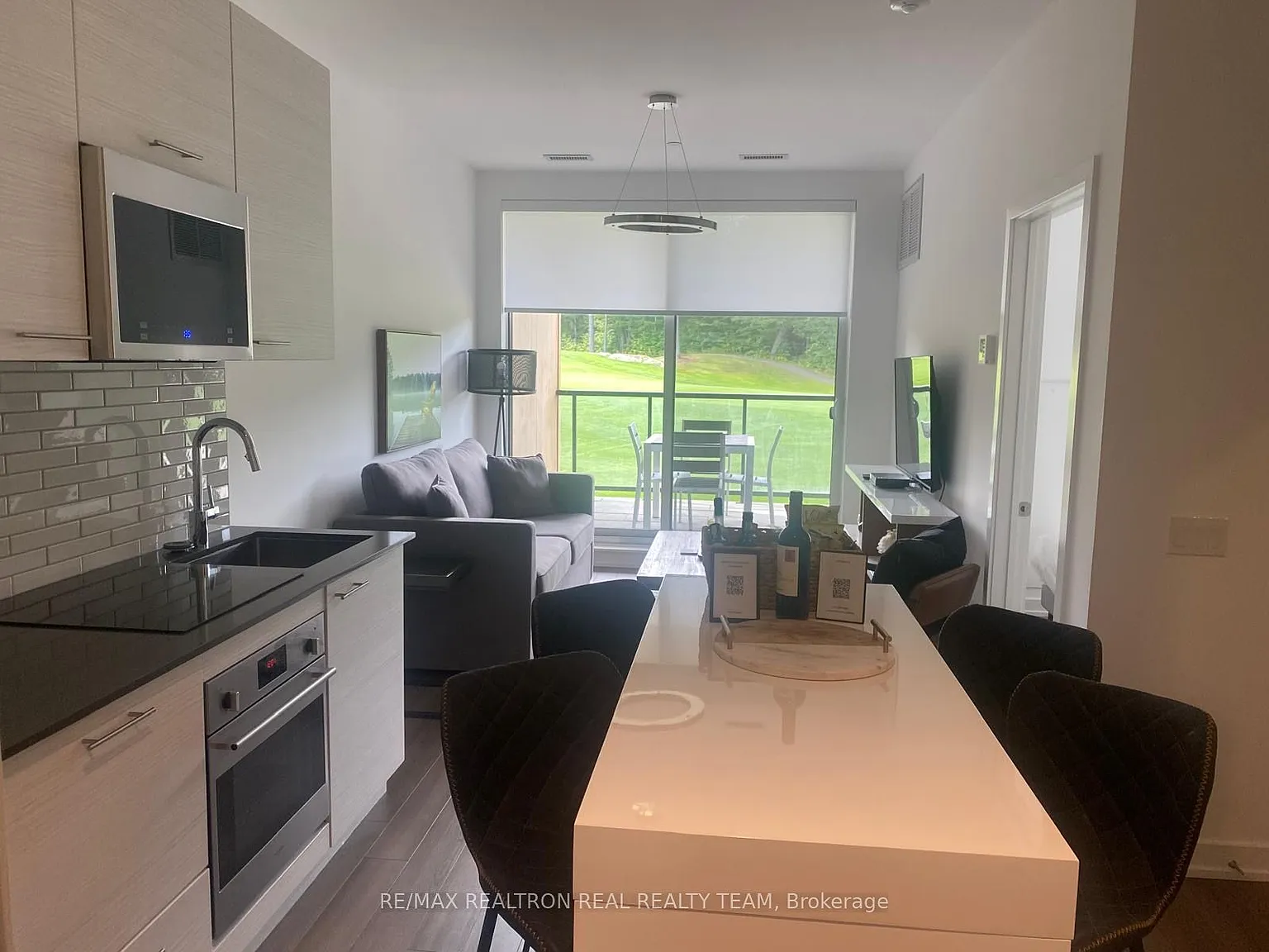 2 bed, $2,350 — Photo 2