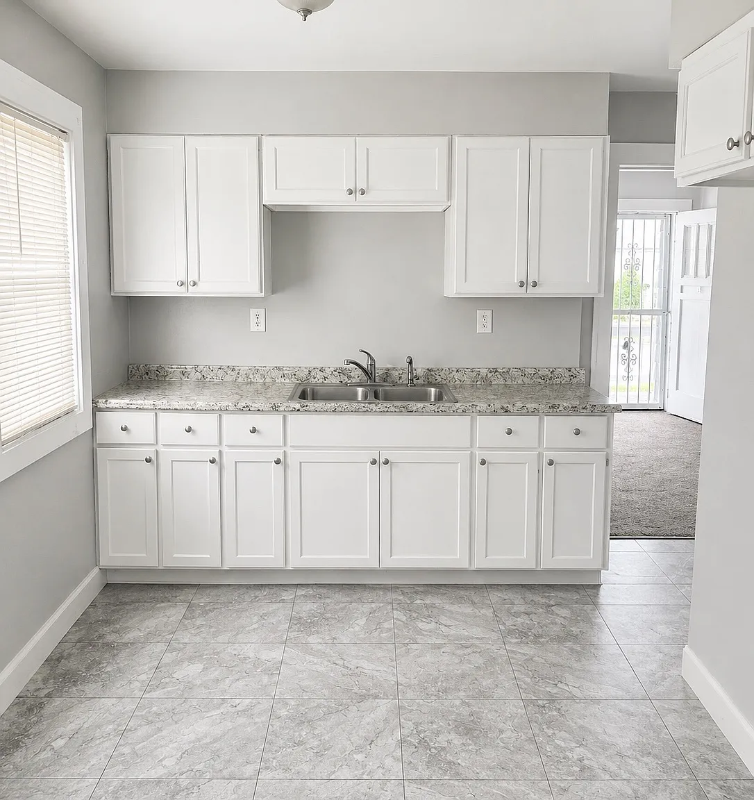 3 bed, 936 sqft, $1,450 — Photo 2