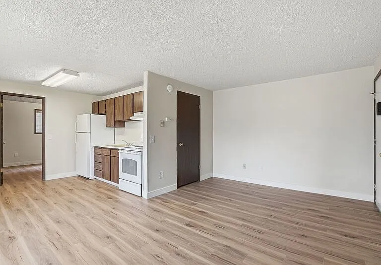 411 E Sinto Ave #201 — Photo 6