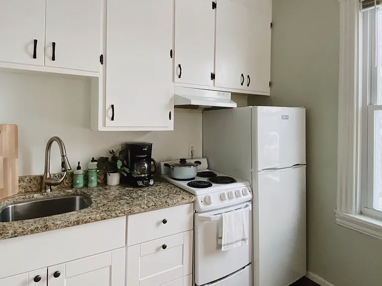 1716 Tyler St NE #3 — Photo 3
