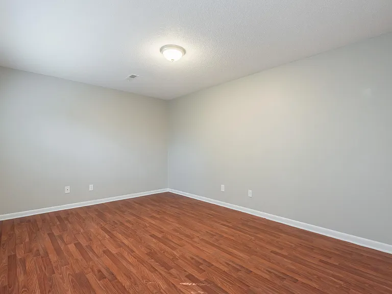502 Cedartop Ln #B — Photo 16