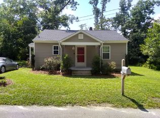 117 Col Johnson Dr, Dunn, NC 28334