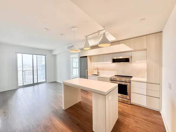 185 Millway Ave #1, Vaughan, ON L4K 4T3