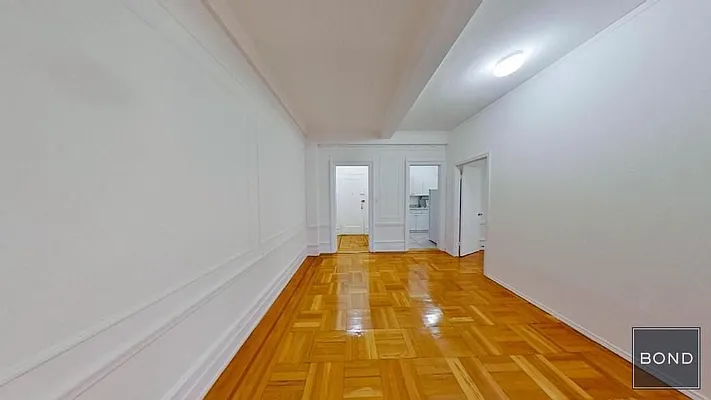 Rented by Bond New York | media 5