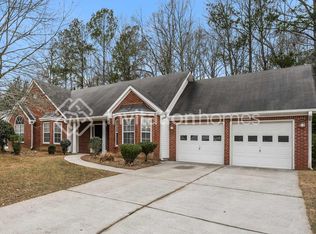 2315 Shady Oaks Dr, Loganville, GA 30052