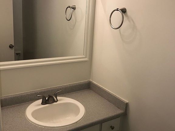 3rd image of 880 E Colony N #7