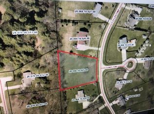 Fieldstone Ave, Conneaut, OH 44030