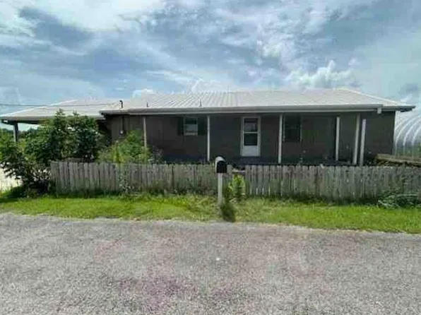 330 Robichaux St, Raceland, LA 70394