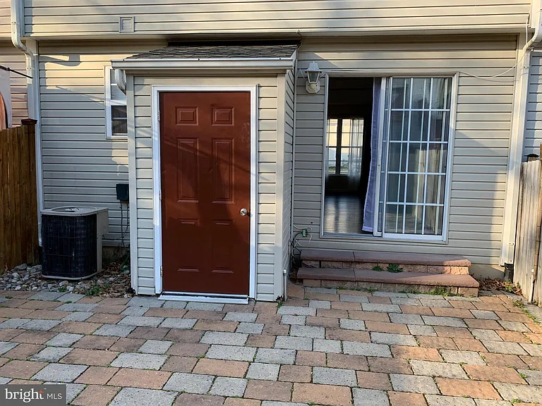 9528 Sea Gull Ct — Photo 7