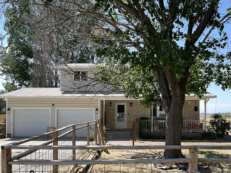 20 N 470 W — Photo 1