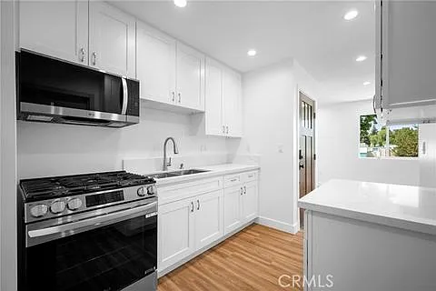 1 bed, 577 sqft, $1,950 — Photo 4