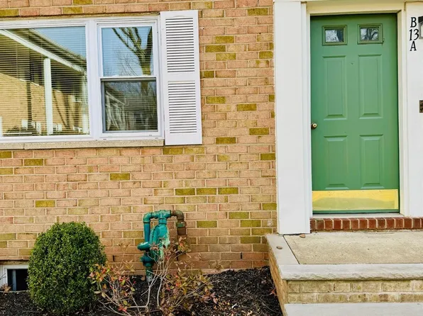 160 Evergreen Rd APT 13A, Edison, NJ 08837