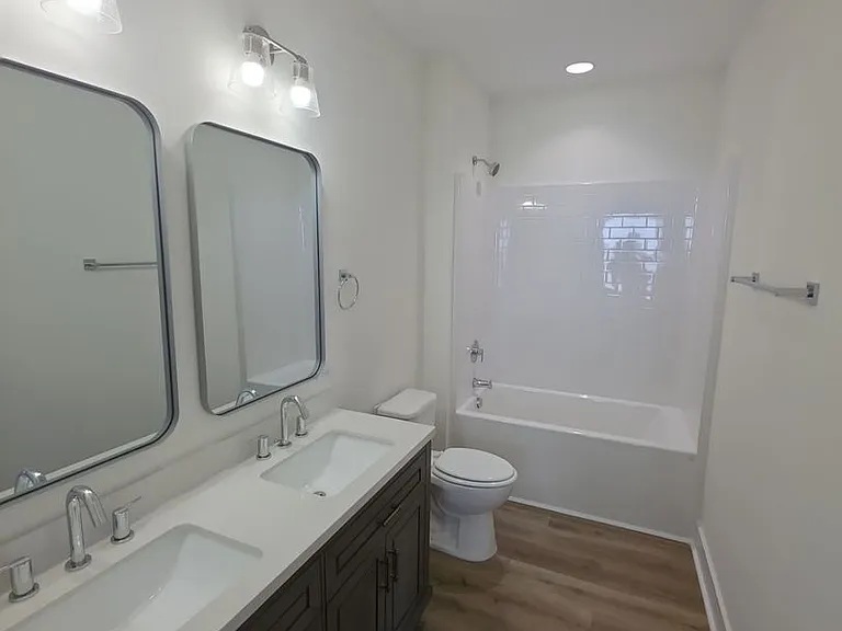 1334 Belfair St — Photo 4
