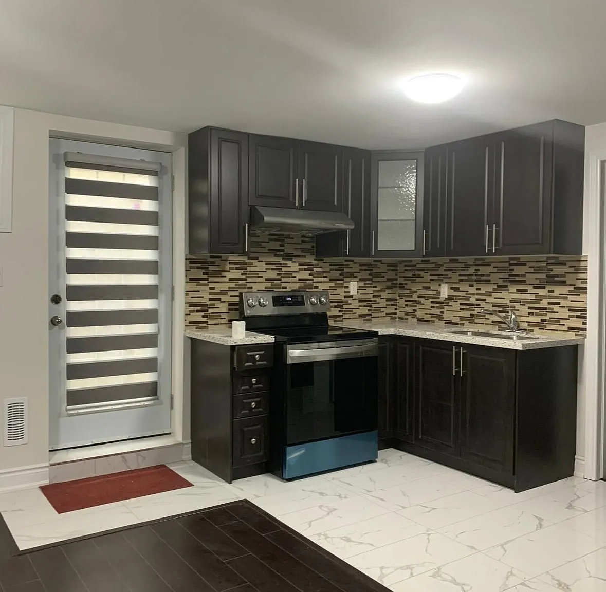 3 bed, $2,000 — Photo 1