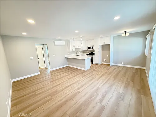 919 E Acacia Ave Photo 1