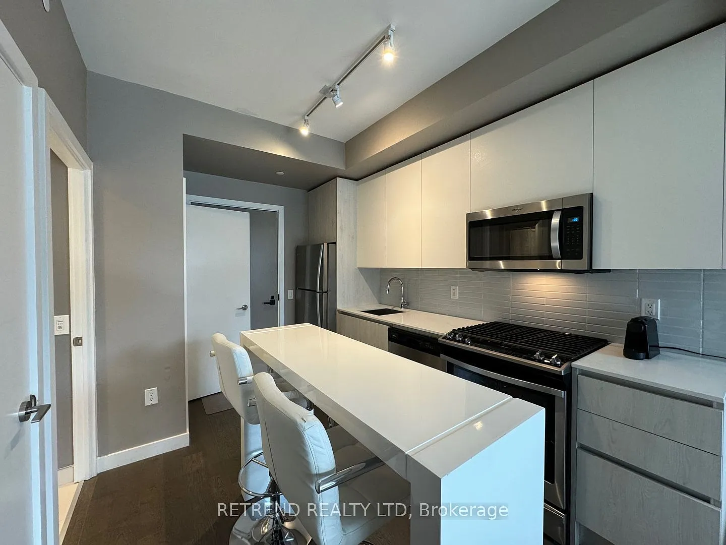 2 bed, $2,450 — Photo 1