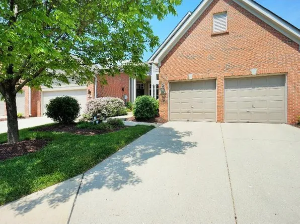 7482 Great Waters Ln #2-2D, West Chester, OH 45069